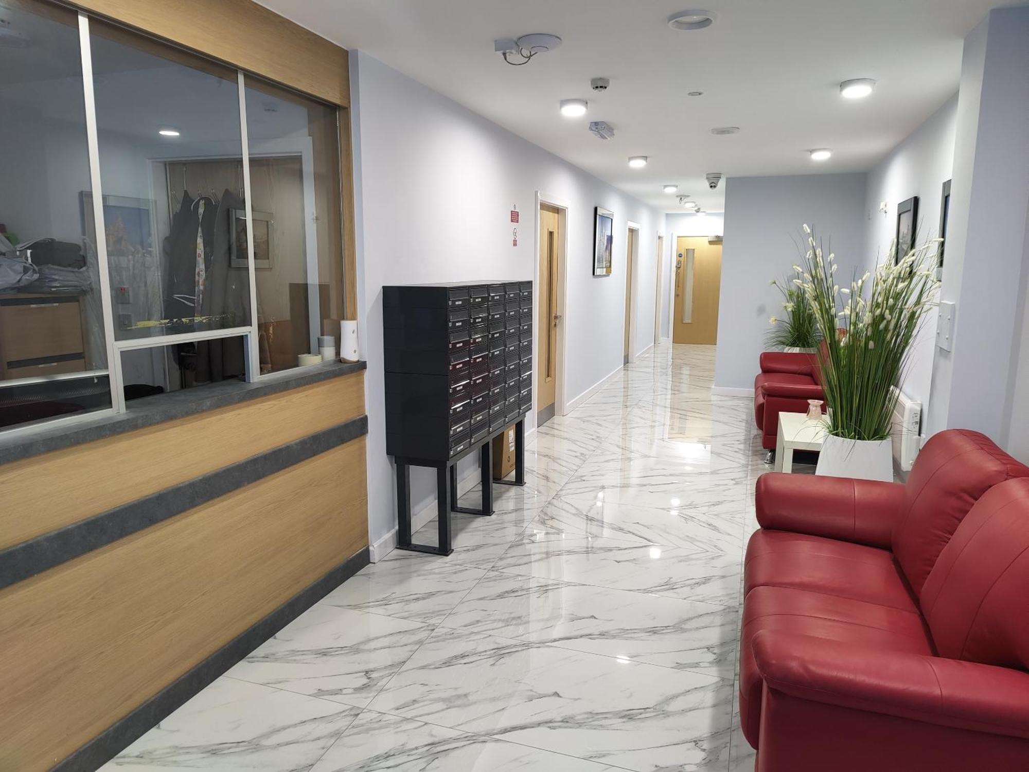 - Kempston Court Hotel Liverpool
